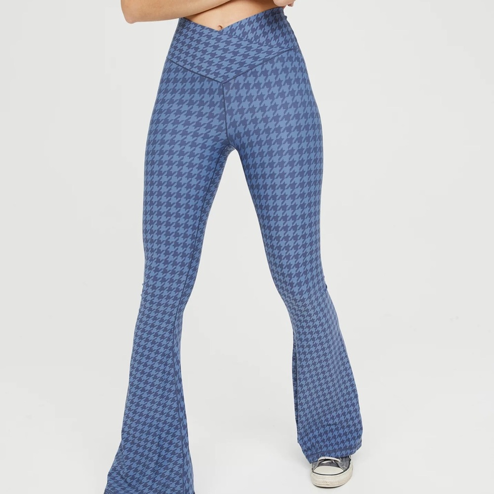 Houndstooth Flare Leggings